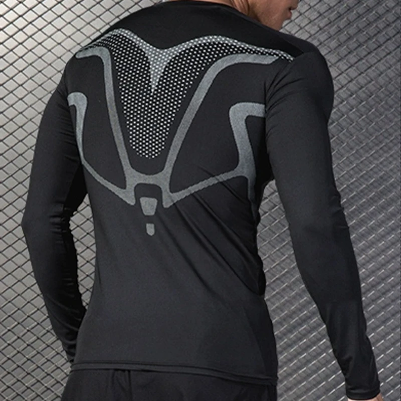 Męska koszulka sportowa z dług – T Shirt Tight Fit recenzja i cena